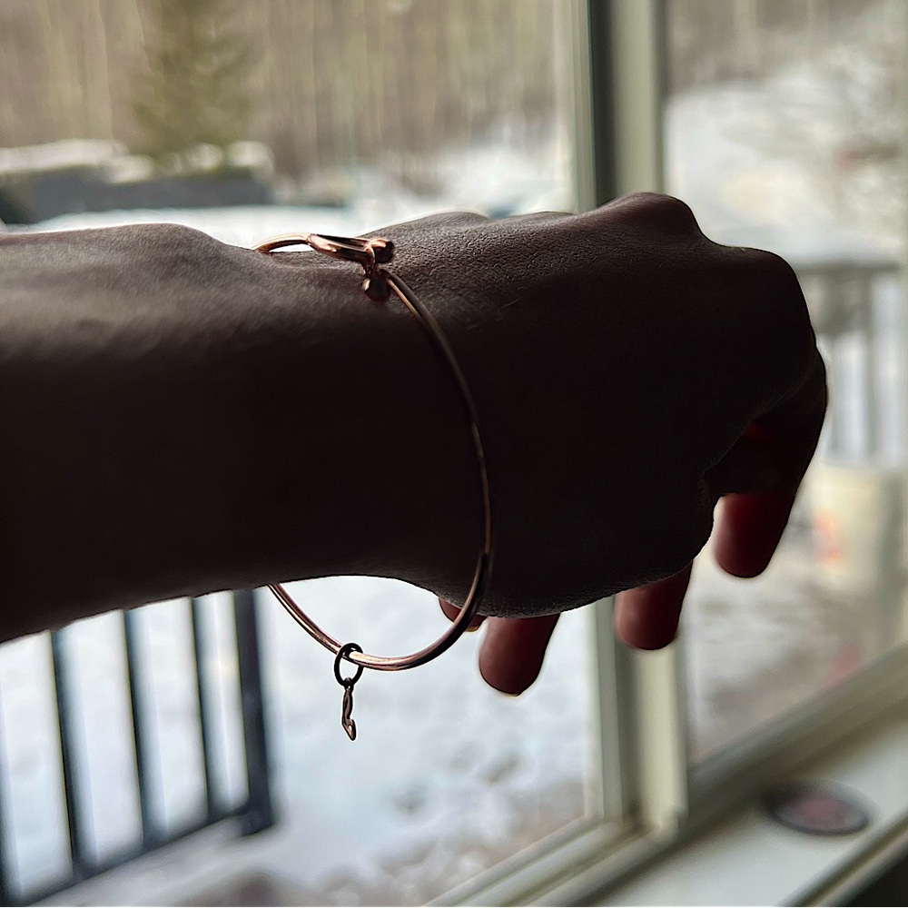 ORIGAMI OWL • rose gold teardrop bangle bracelet heart tag jewelry classy subtle